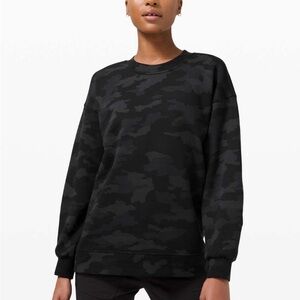 Lululemon Perfectly Oversized Crew in Camo size 4